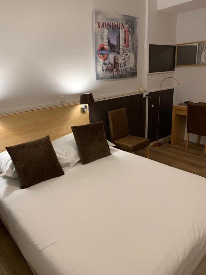 Hotel Le Smile Saint-Vincent-Sterlanges Экстерьер фото