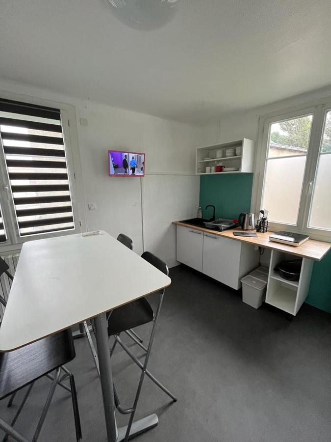 Hotel Le Smile Saint-Vincent-Sterlanges Экстерьер фото
